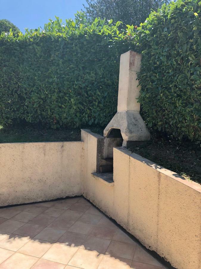Aux Lettres Du Lavoir La Rivière-Saint-Sauveur المظهر الخارجي الصورة